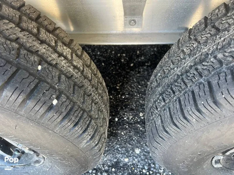 Slide: The Image of Grady-White Trophy Pro 257 1988 - 14013651