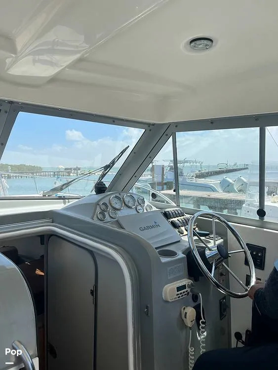 Slide: The Image of Bayliner 246 Discovery 2007 - 15096200