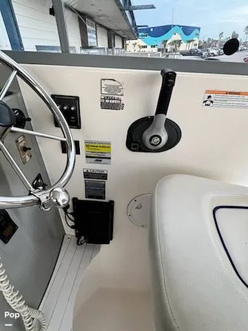 Slide: The Image of Bayliner 246 Discovery 2007 - 15165586