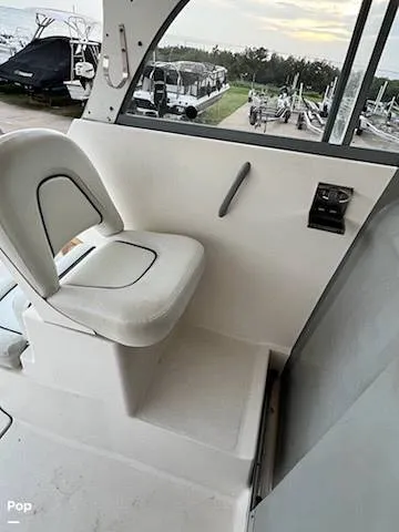 Slide: The Image of Bayliner 246 Discovery 2007 - 15165589