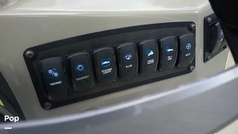 Slide: The Image of Stingray 212 SC 2020 - 14040923