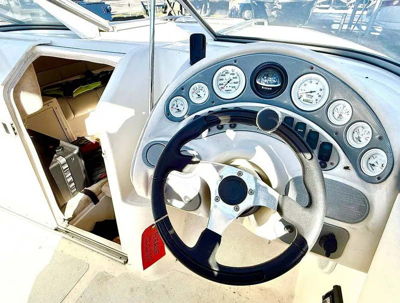 Slide: The Image of Mariah SC 25 2008 - 16224037