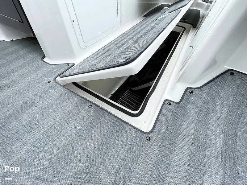 Slide: The Image of Ski Locker - 14040194