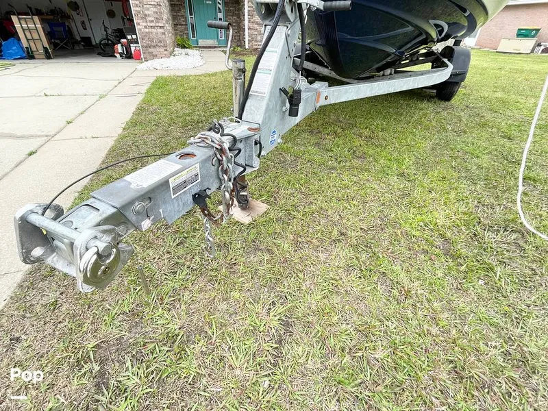 Slide: The Image of Breakaway Hitch - 14040204