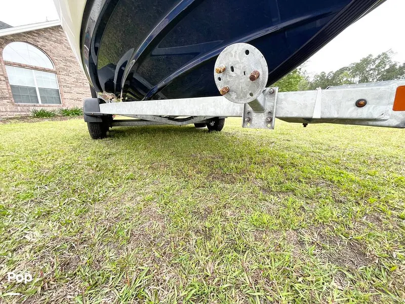 Slide: The Image of No Spare Tire - 14040206