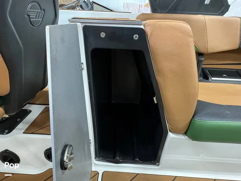 Slide: The Image of Malibu 25LSV 2023 - 14004530