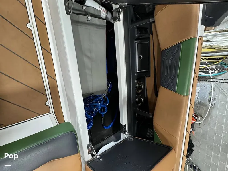 Slide: The Image of Malibu 25LSV 2023 - 14004559