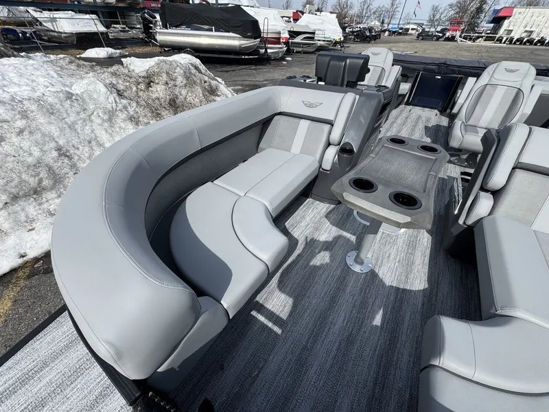 Slide: The Image of Bennington 23 M1 FASTBACK 2026 - 11