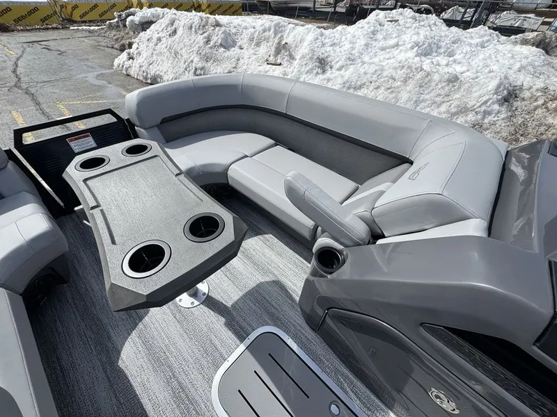 Slide: The Image of Bennington 23 M1 FASTBACK 2026 - 13