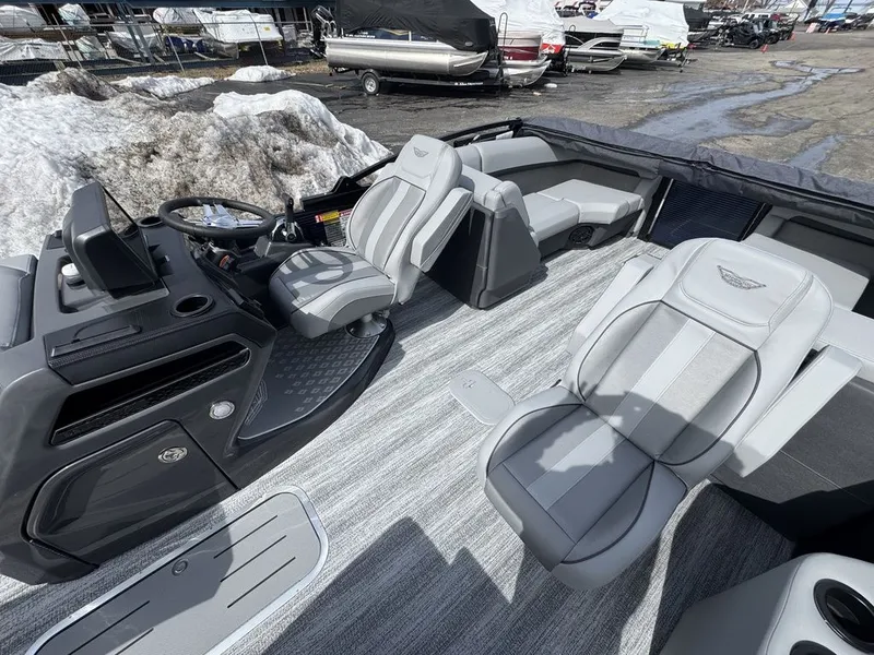 Slide: The Image of Bennington 23 M1 FASTBACK 2026 - 15