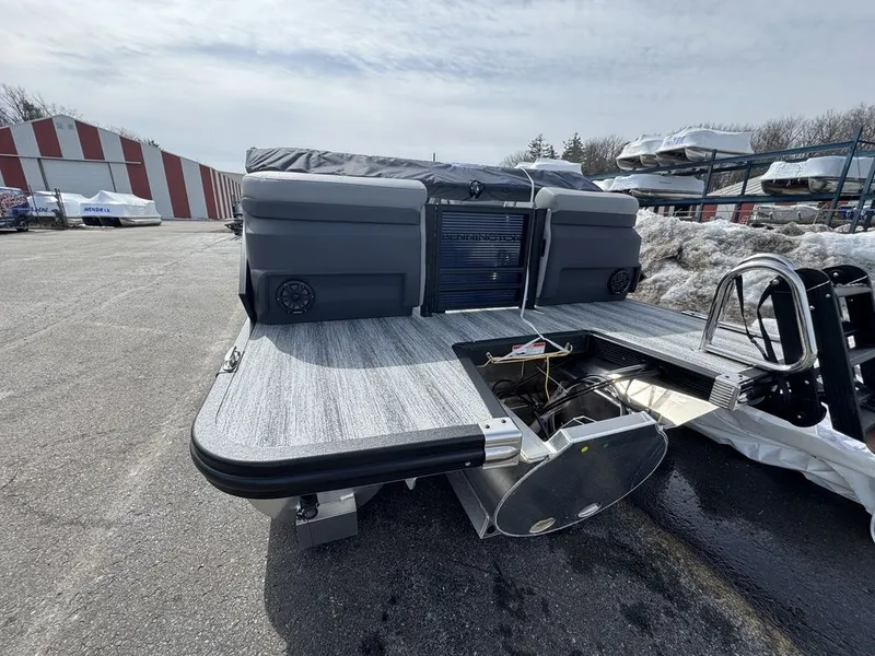 Slide: The Image of Bennington 23 M1 FASTBACK 2026 - 3