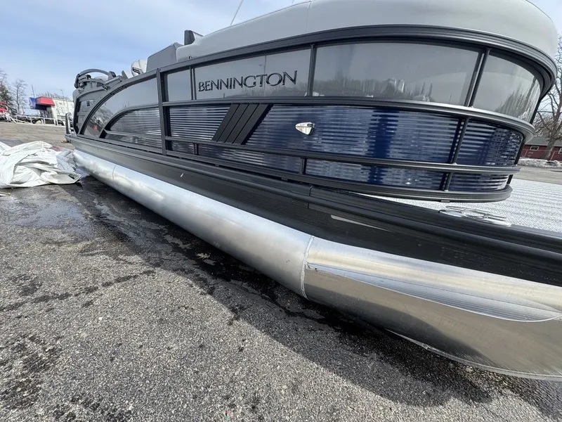 Slide: The Image of Bennington 23 M1 FASTBACK 2026 - 6