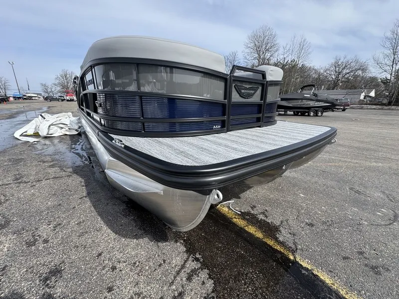 Slide: The Image of Bennington 23 M1 FASTBACK 2026 - 7