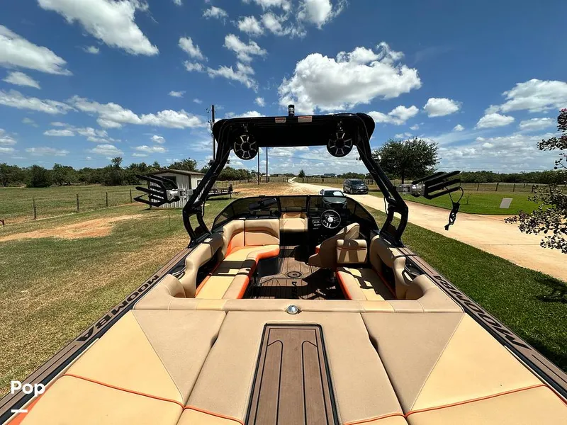 Slide: The Image of Moomba Craz 2019 - 14581545