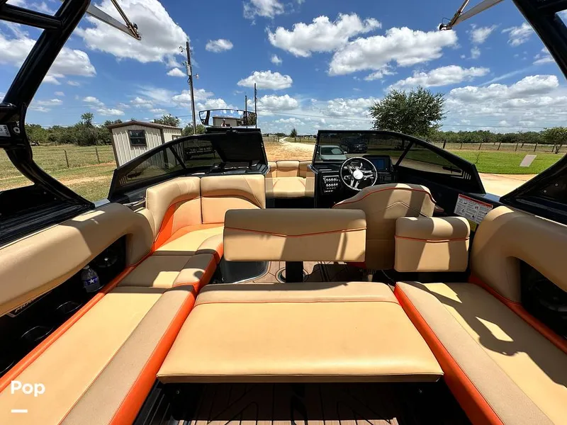 Slide: The Image of Moomba Craz 2019 - 14581443