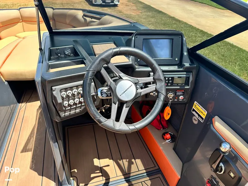 Slide: The Image of Moomba Craz 2019 - 14581468