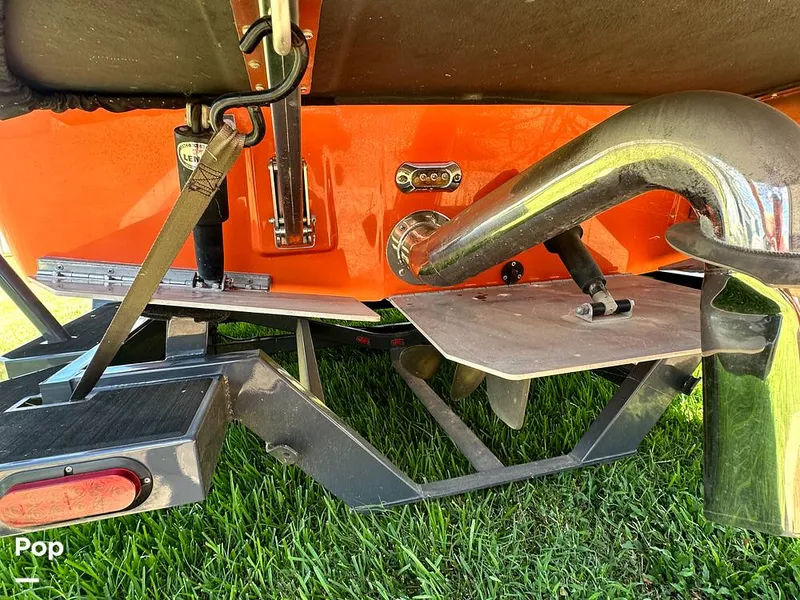 Slide: The Image of Moomba Craz 2019 - 14581527