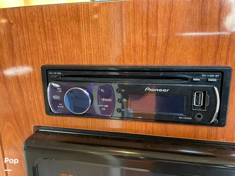 Slide: The Image of Regal Commodore 2565 Window Express 2007 - 15261688