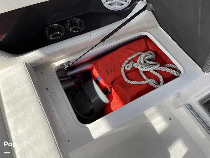 Slide: The Image of Regal Commodore 2565 Window Express 2007 - 15261728