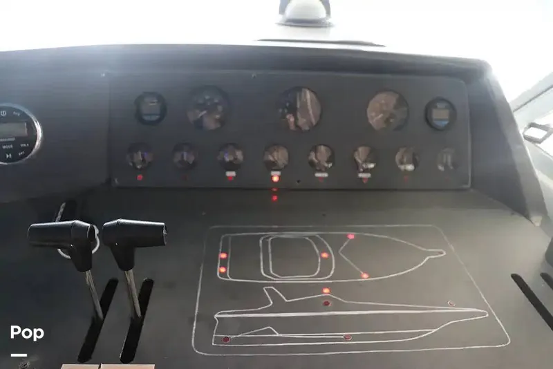 Slide: The Image of Regal Commodore 360 1991 - 14209861