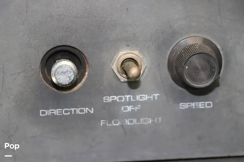 Slide: The Image of Regal Commodore 360 1991 - 14209870