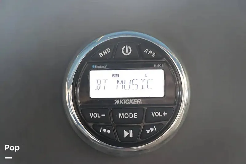 Slide: The Image of Regal Commodore 360 1991 - 14210085