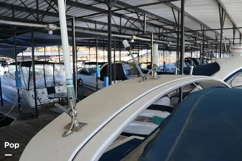 Slide: The Image of Regal Commodore 360 1991 - 14210095