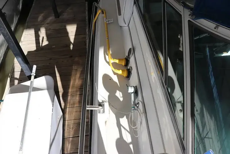 Slide: The Image of Regal Commodore 360 1991 - 14210096