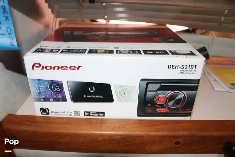 Slide: The Image of Regal Commodore 360 1991 - 14210099