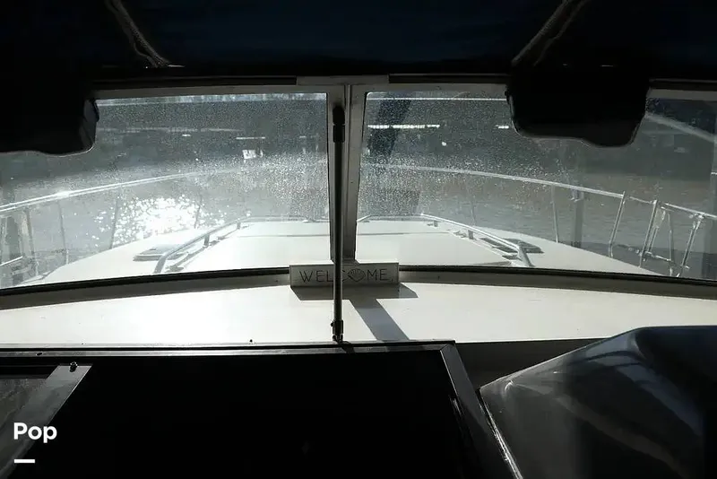 Slide: The Image of Regal Commodore 360 1991 - 14210103