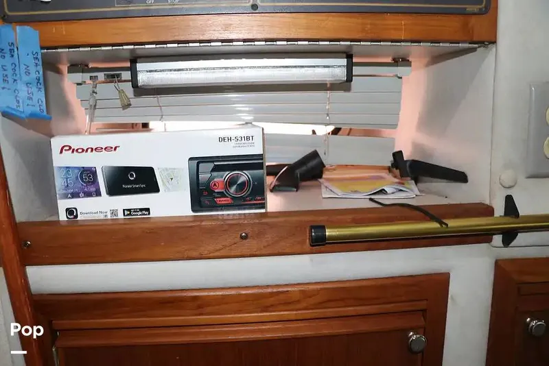 Slide: The Image of Regal Commodore 360 1991 - 14210112