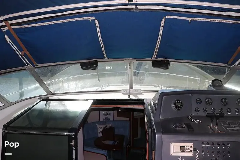 Slide: The Image of Regal Commodore 360 1991 - 14209627