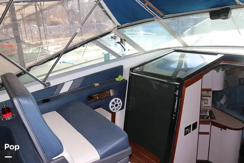 Slide: The Image of Regal Commodore 360 1991 - 14208640