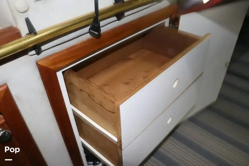 Slide: The Image of Regal Commodore 360 1991 - 14208757