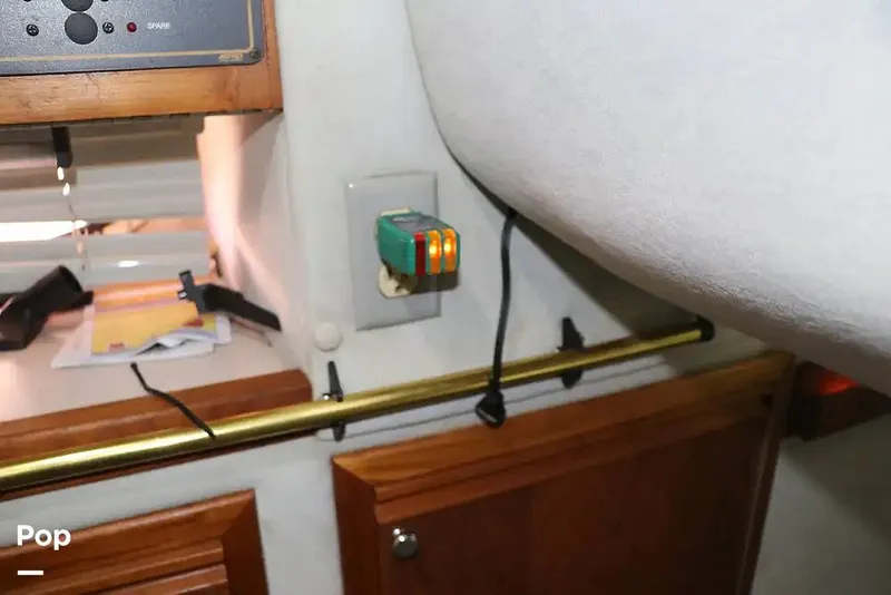 Slide: The Image of Regal Commodore 360 1991 - 14208761