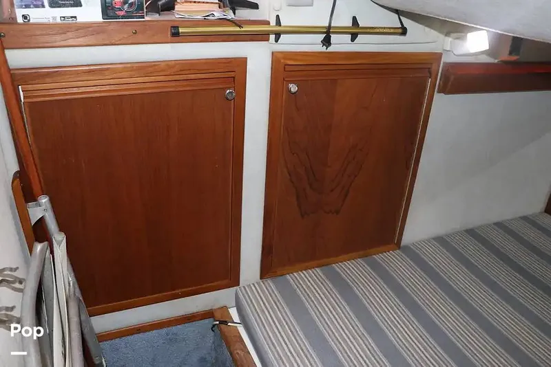 Slide: The Image of Regal Commodore 360 1991 - 14208766