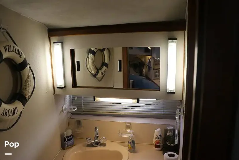 Slide: The Image of Regal Commodore 360 1991 - 14209580