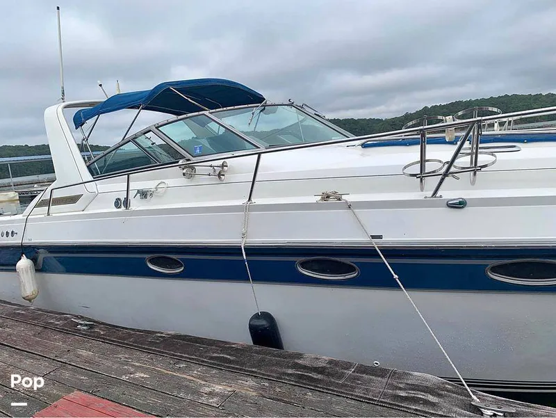 Slide: The Image of Regal Commodore 360 1991 - 14016283