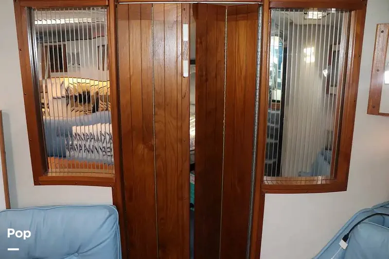 Slide: The Image of Regal Commodore 360 1991 - 14209587