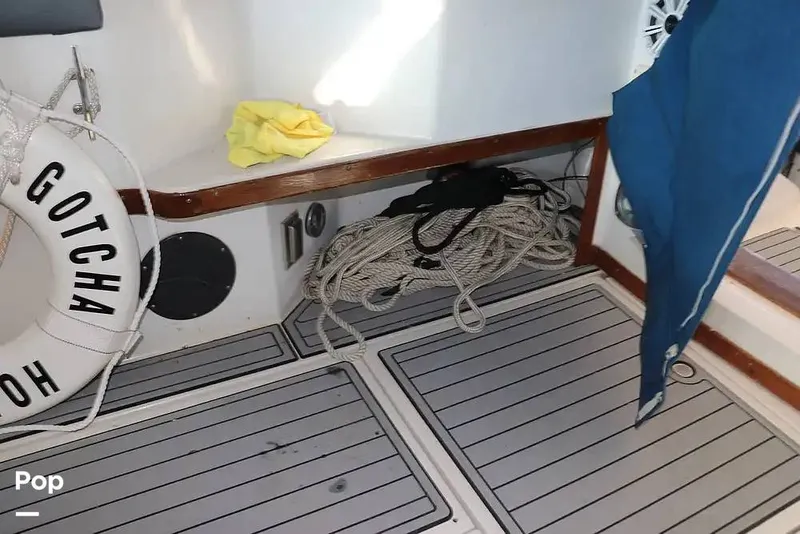 Slide: The Image of Regal Commodore 360 1991 - 14209598