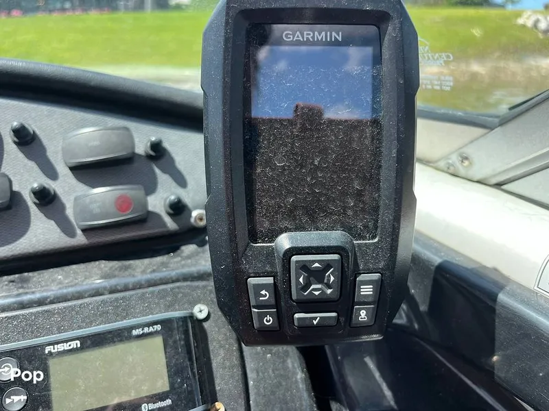 Slide: The Image of Garmin - 14119446