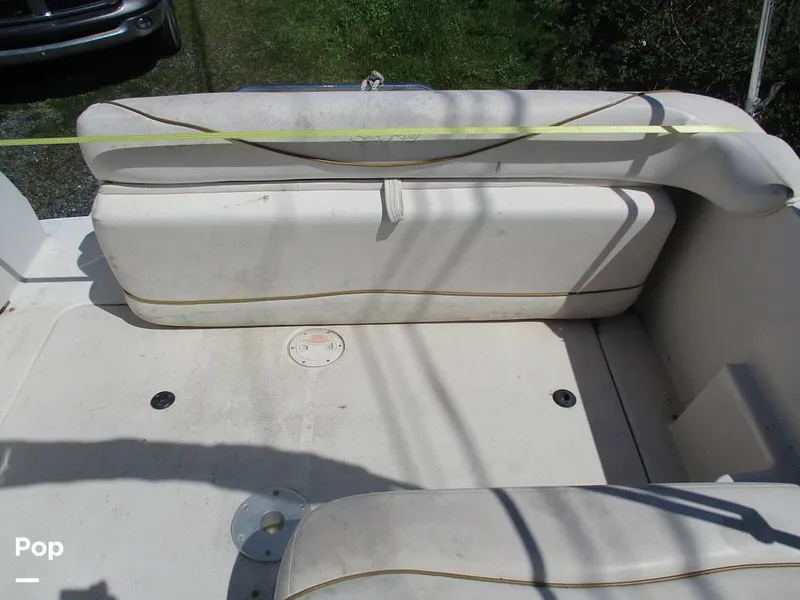 Slide: The Image of Sea Ray 240 Sundancer 2003 - 14059896