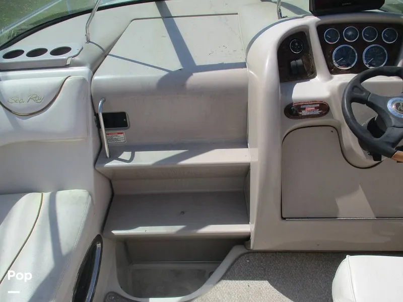 Slide: The Image of Sea Ray 240 Sundancer 2003 - 14059786