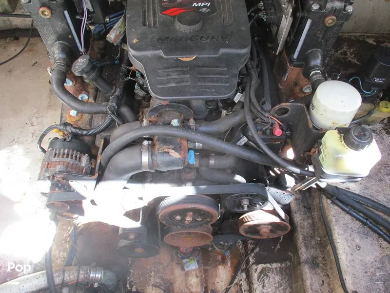 Slide: The Image of Sea Ray 240 Sundancer 2003 - 14059891