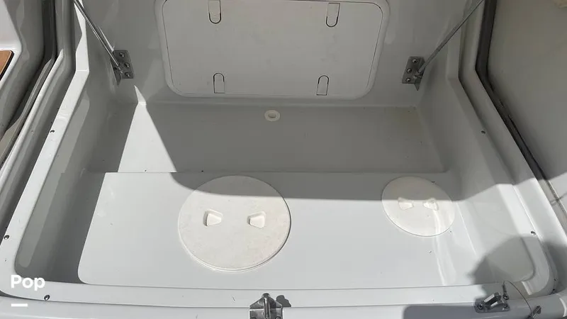 Slide: The Image of Crownline Boats E24 XS 2018 - 15315811
