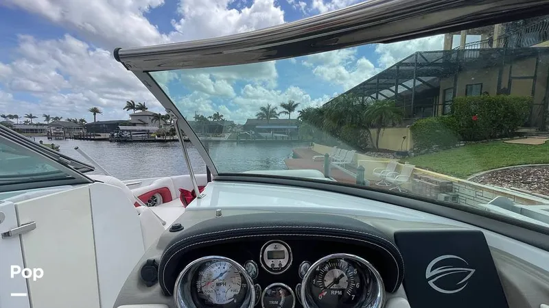 Slide: The Image of Crownline Boats E24 XS 2018 - 15315817