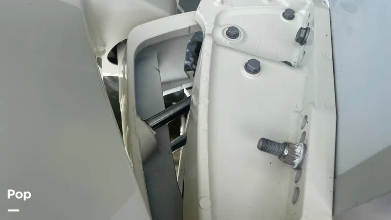 Slide: The Image of Crownline Boats E24 XS 2018 - 15315831