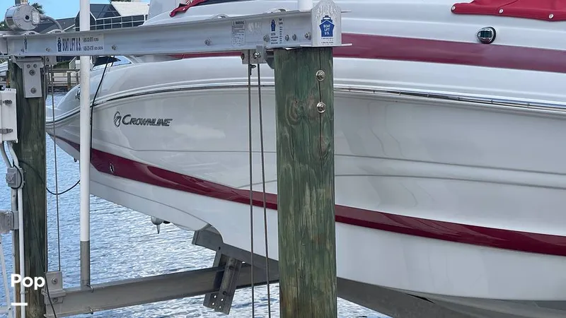 Slide: The Image of Crownline Boats E24 XS 2018 - 15315774