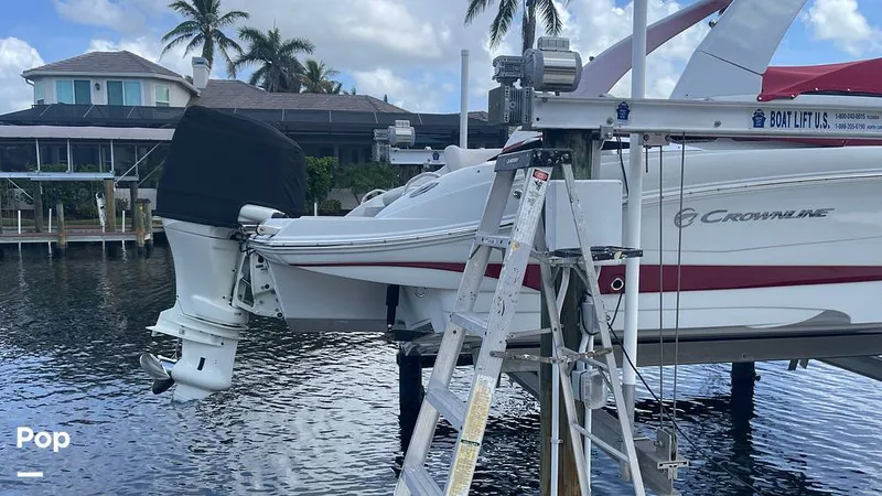 Slide: The Image of Crownline Boats E24 XS 2018 - 15315641