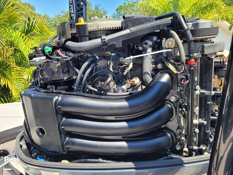 Slide: The Image of Pathfinder 2200 V 2005 - 14302768